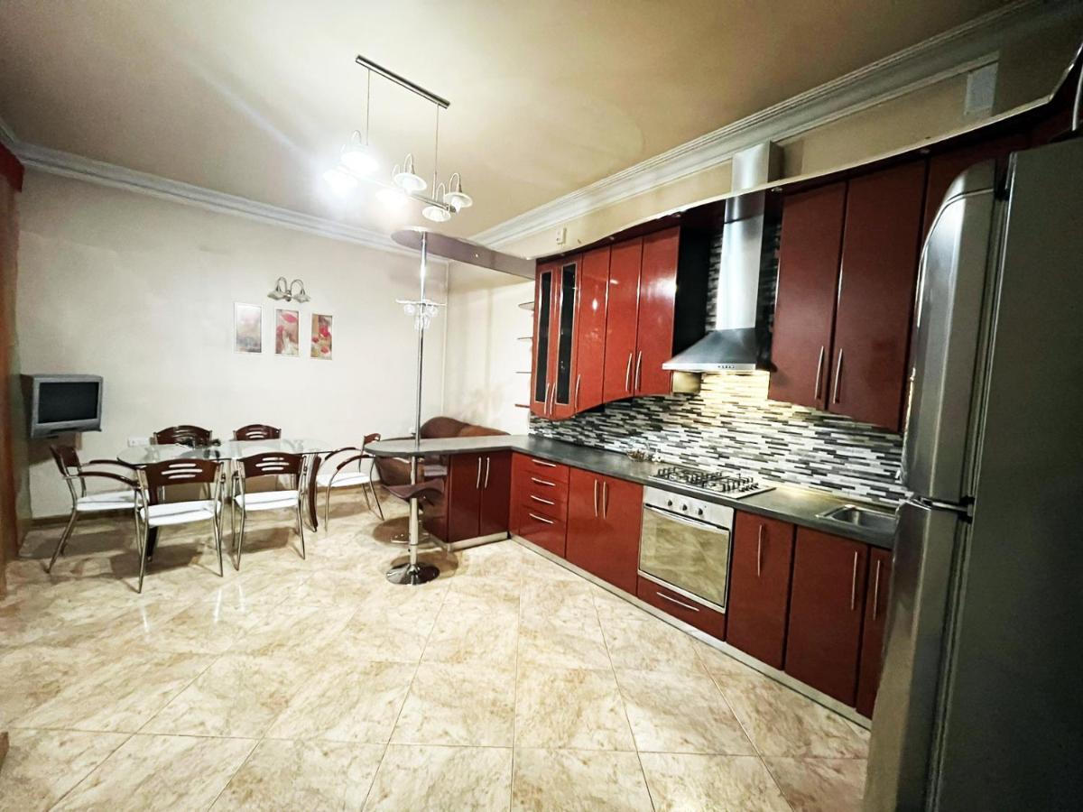 Amigo Guest House Jerevan Buitenkant foto