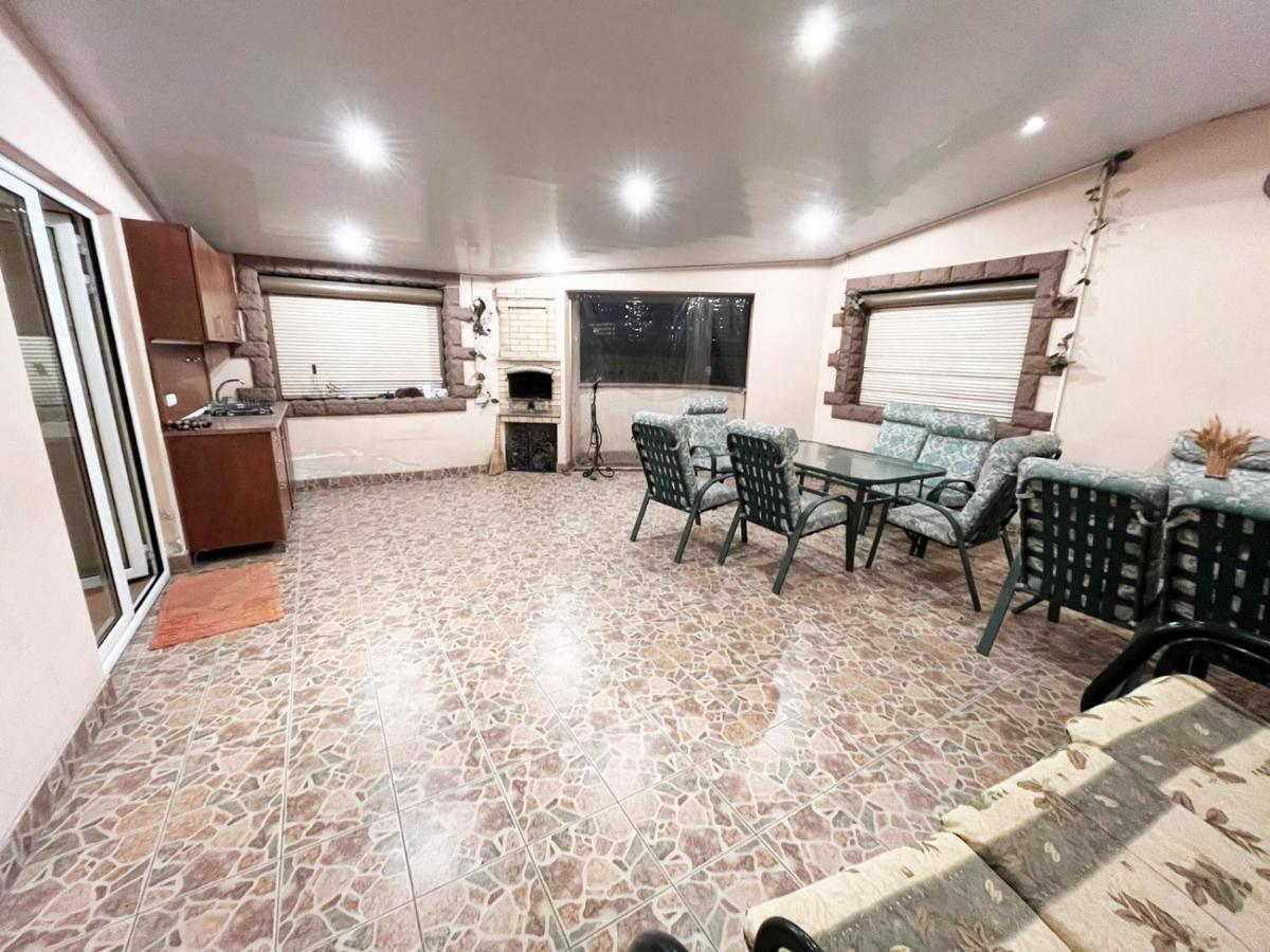 Amigo Guest House Jerevan Buitenkant foto